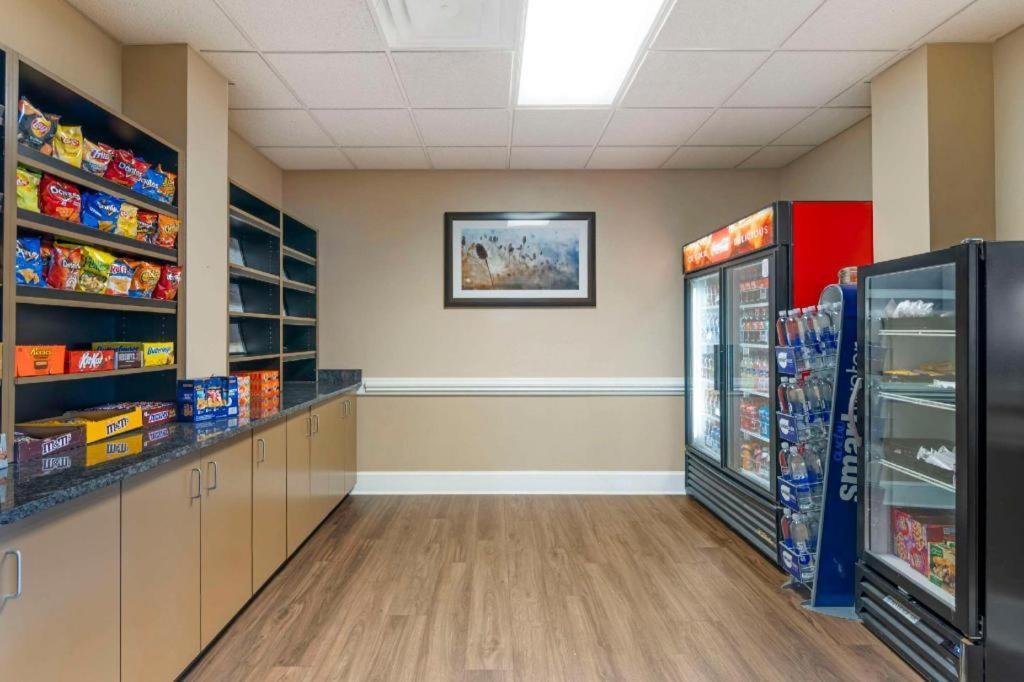 凯富套房酒店 蒂夫顿 外观 照片
